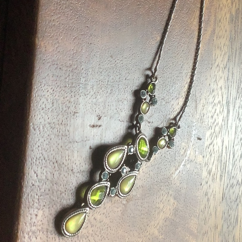 Retro 1928 retro green stone necklace